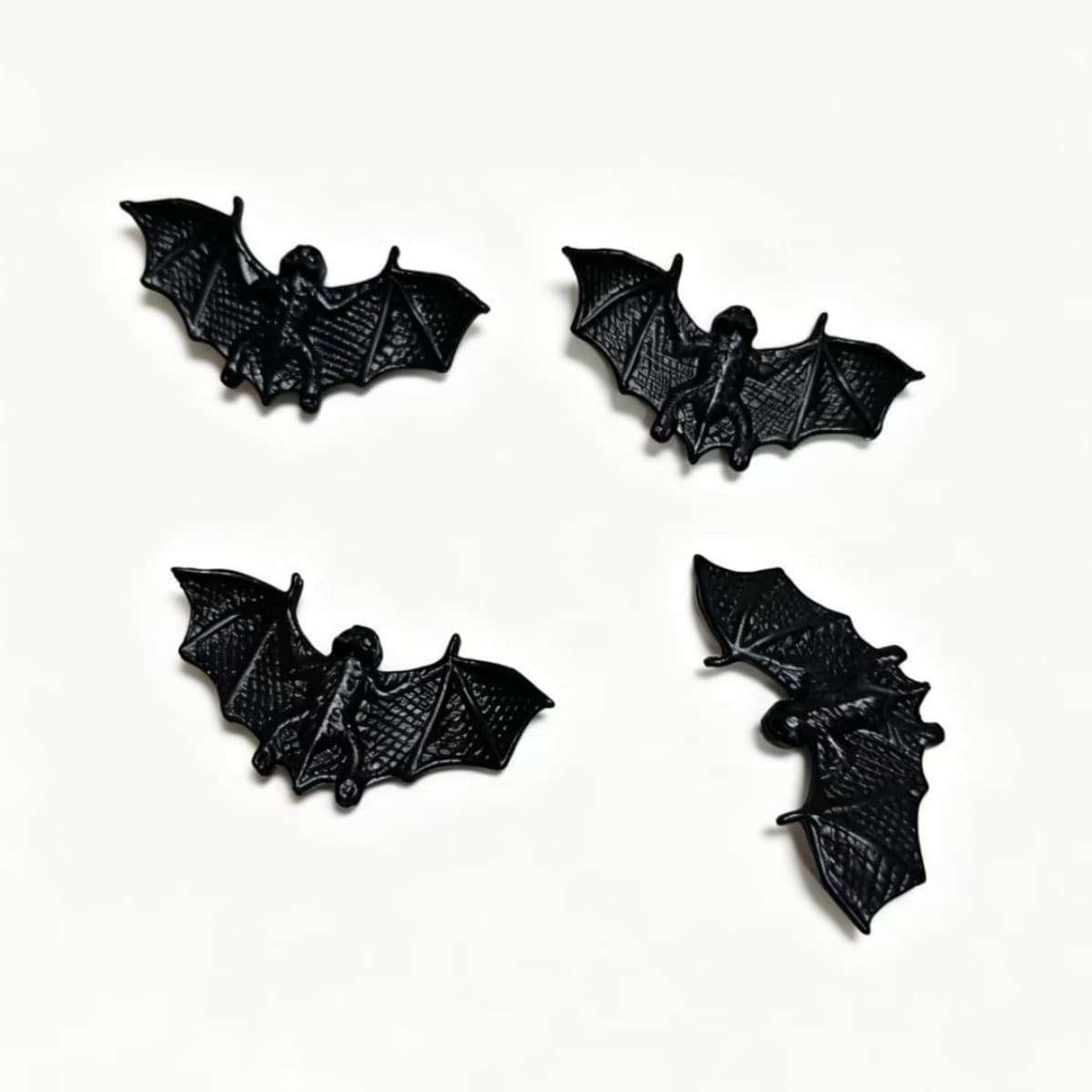 Halloween Small Bat Ornament Plastic Simulation Bat Prank Toy Cross-border Halloween Decoration Accessories Bat