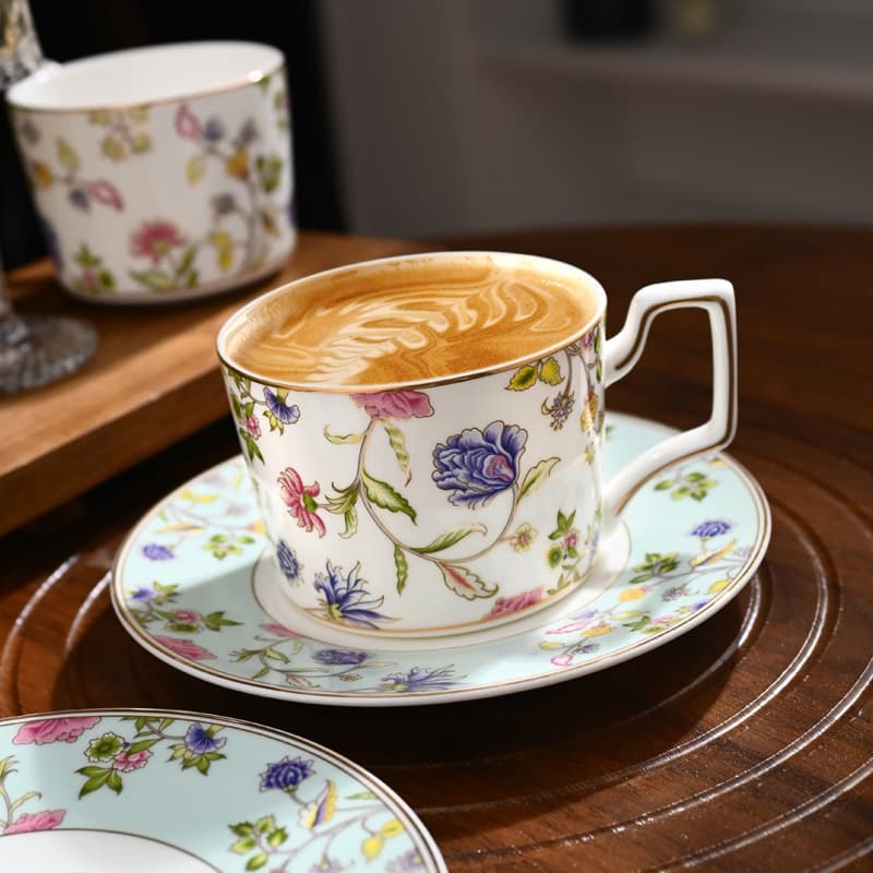 British Afternoon Tea Bone China Coffee Cup, Saucer, and Spoon Set, English Vintage Premium Coffee Set Wedding Exquisite Gift