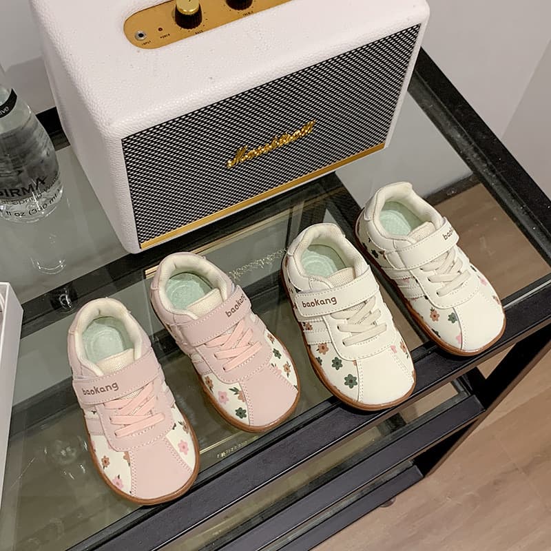 Girls Casual Sports Shoes 2026 Autumn New Girls Soft Bottom Baby Shoes Casual Fashion Anti-Slip Sports Shoes