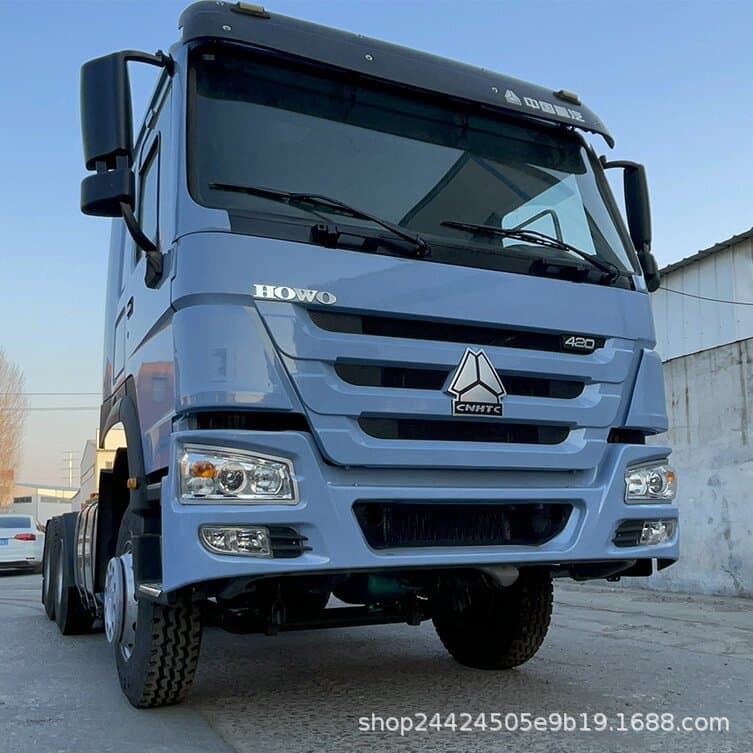 For Sale: Rear Eight-Wheel HOWO Tractor Head, Dual-Drive Cargo Transport Head, 380 HP Tractor Truck