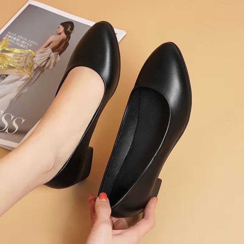 Women's Leather Work Shoes Black Professional Interview Office Shoes Formal Chunky Heel Slip-resistant Leather Shoes