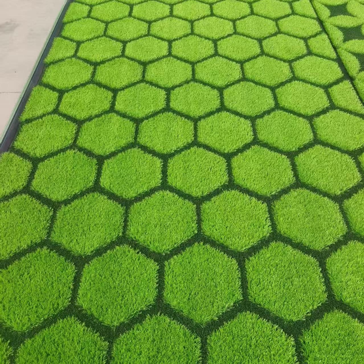 Artificial Turf 3D Printed Geometric Pattern Fake Grass 25mm Pile Height Simulation Lawn Carpet