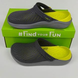 Crocs Classic Clog Men's Beach Sandals Breathable Waterproof Anti-Slip Versatile Flat Sandals Wholesale