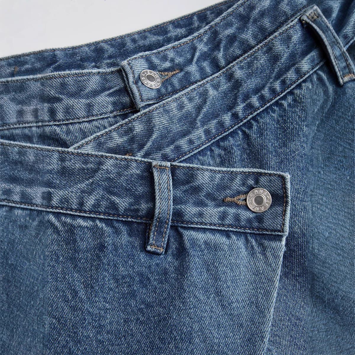 2026 Plus Size American Street Style Asymmetrical Patchwork Washed Denim Jeans for Women, Loose Fitting Dropped Waist Wide Leg Pants