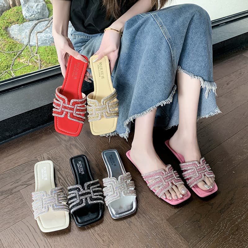 Cross-border slippers for women, summer fashion rhinestone one-word casual flat bottom high-end fairy 44 size sandals and slippers
