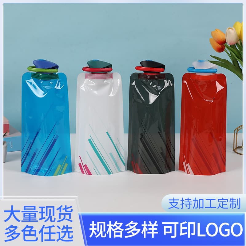 Stock Portable Foldable Water Bag for Music Festivals, Food-Grade PE Plastic Liquid Pouch, Customizable Logo