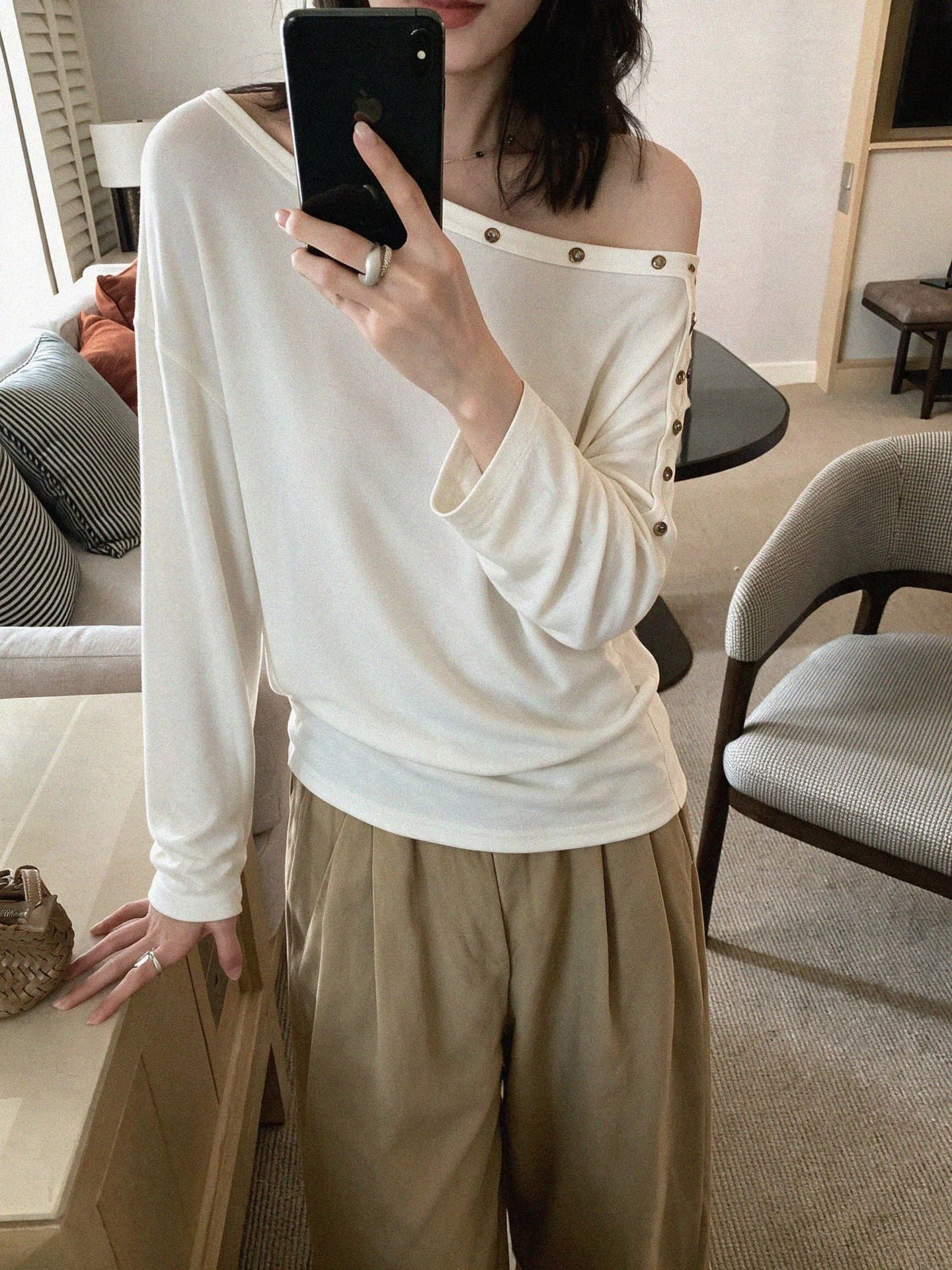 American ins style right-shoulder white stand-up collar long-sleeved t-shirt for women early autumn hot girl mid-length half-buttoned slim-fitting top