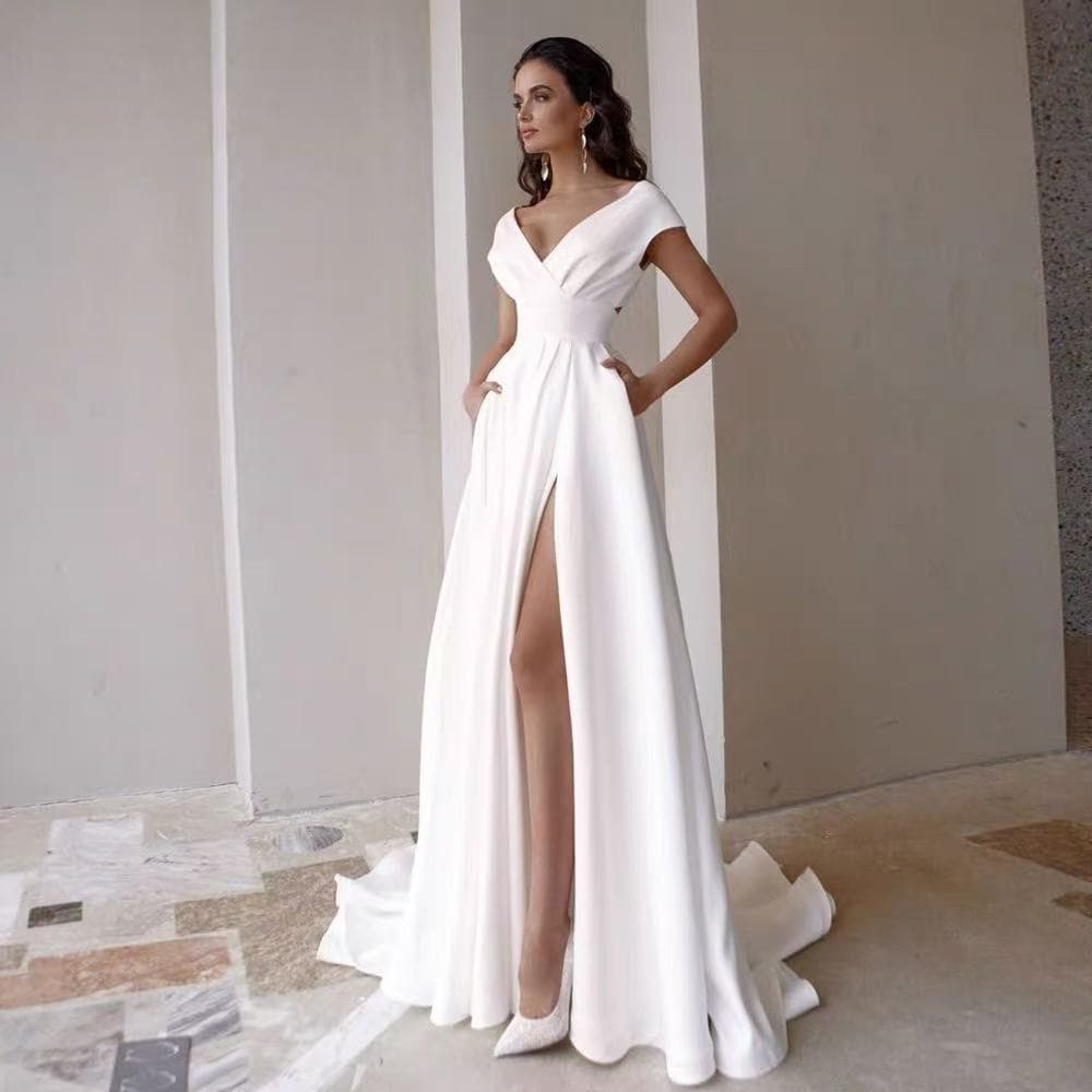 2026 New White Split Dress Deep V Sexy Train Runway Performance Banquet Gown