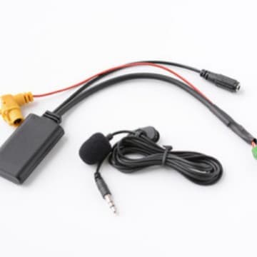 Audi Q5 A6L A4L Q7 A5 S5 Is Equipped with Mmi3G Ami Aux Bluetooth Music + Bluetooth Phone Mic