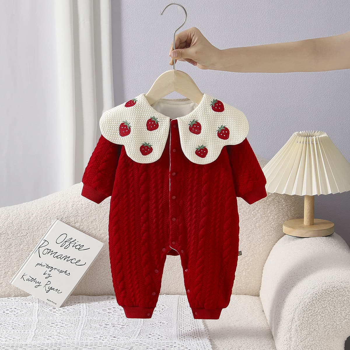 2025 Winter Strawberry Embroidery Collar Bodysuit Red Knit Romper for Baby's 100 Days and Full Month Celebration