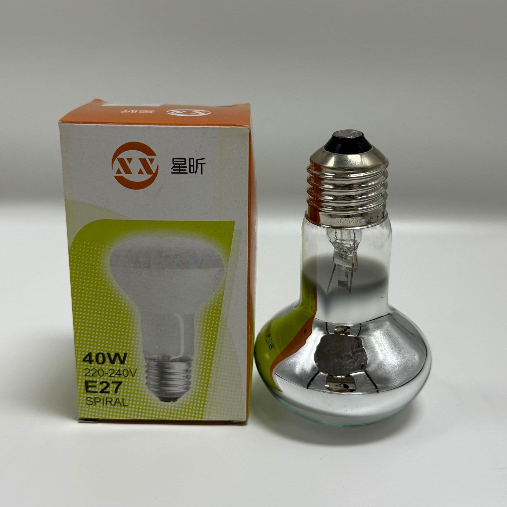 Xingxin Bathroom Heater Central Lighting Bulb, Household Bathroom Shower Reflector Bulb Warm Light 220V 40W