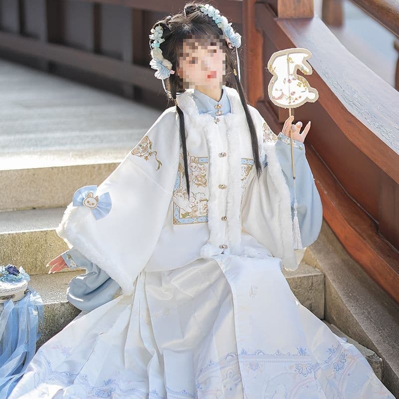 Liuyue Ji Tu Rongrong Original Hanfu Women Ming Dynasty Horse-Face Skirt Short Jacket Standing Collar Pipa Sleeve Daily Autumn/Winter Fleece-Lined Style