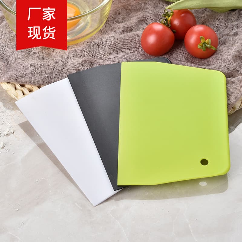 Baking Tool Plastic Scraper, Small Trapezoid Cream Cake Dough Cutter, Pastry Scraper for Desserts