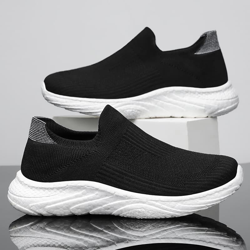 Men's Running Shoes 2024 New Spring Summer Mesh Breathable Soft Sole Slip-on Casual Sneakers