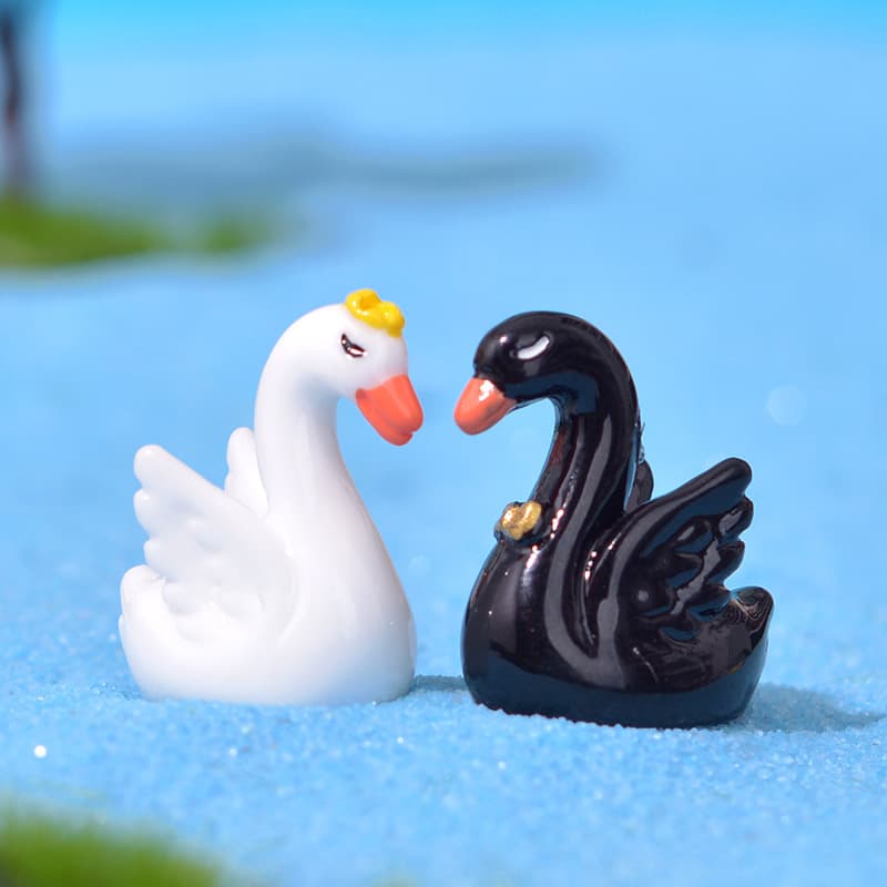 Cross-border Mini Cute Black and White Swan Micro Landscape Succulent Decor Landscaping Small Ornament Creative Desktop Accessory