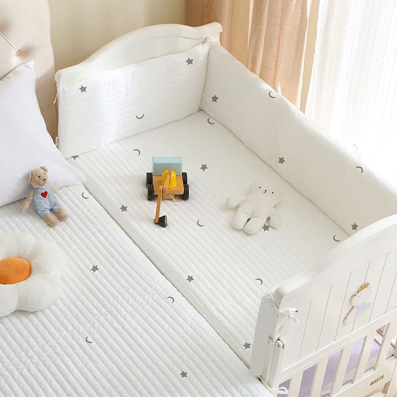 Baby crib bumper with soft padding, anti-collision strips, children's interlocking bed guardrail, fence, edge protector, baby crib bumper