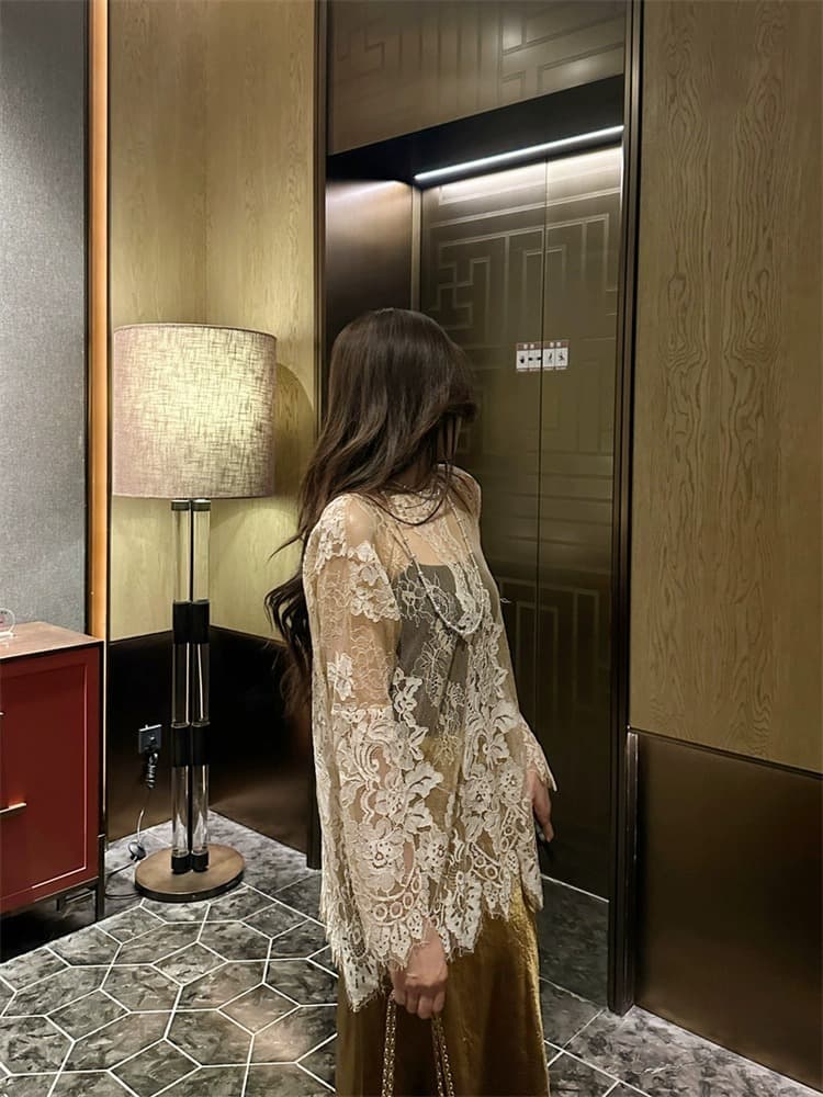 Autumn High-End Exquisite French Retro Chic Chanel-Style Lace Crochet Cover-Up and Camisole Dress Two-Piece Set