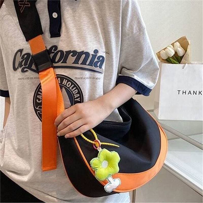 Cute canvas bag with wide shoulder strap, crossbody bag for women, nylon fabric, sweet and cool gym bag, Korean style color-blocked dumpling bag.