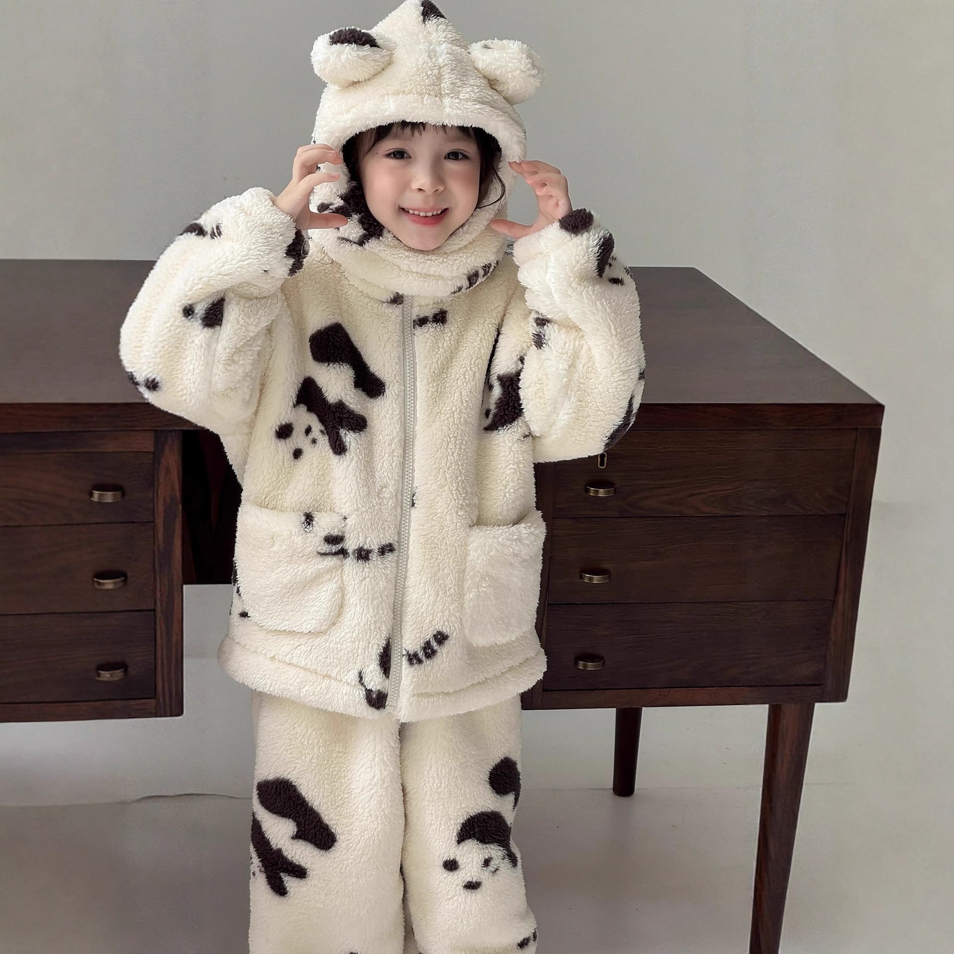 Du Xiaozhai North American Fleece Warm Clothing, Toddler Warm Homewear with Detachable Bear Hood, Plush Pajama Kids' Set