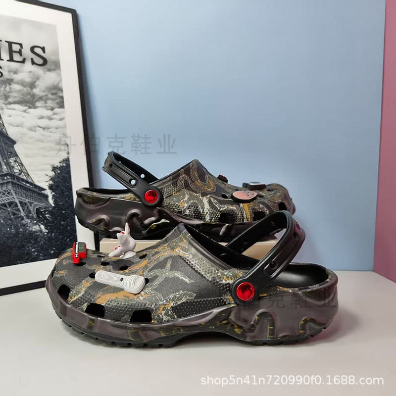 Cross Stranger Things Collaboration Clogs, Large Size Unisex Summer Beach Sandals Wholesale