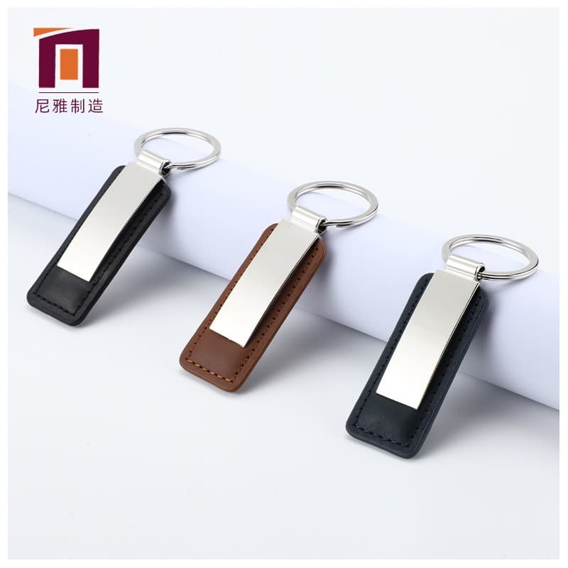 PU Leather Keychain Car Emblem Promotional Gift Wholesale Zinc Alloy Clip Color Leather Keychain Free Logo Printing