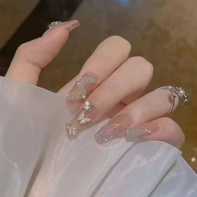 Removable 3D Butterfly Design Manicure False Nails Wearable Nail Art Premium Atmosphere Sensation Glittering Finish