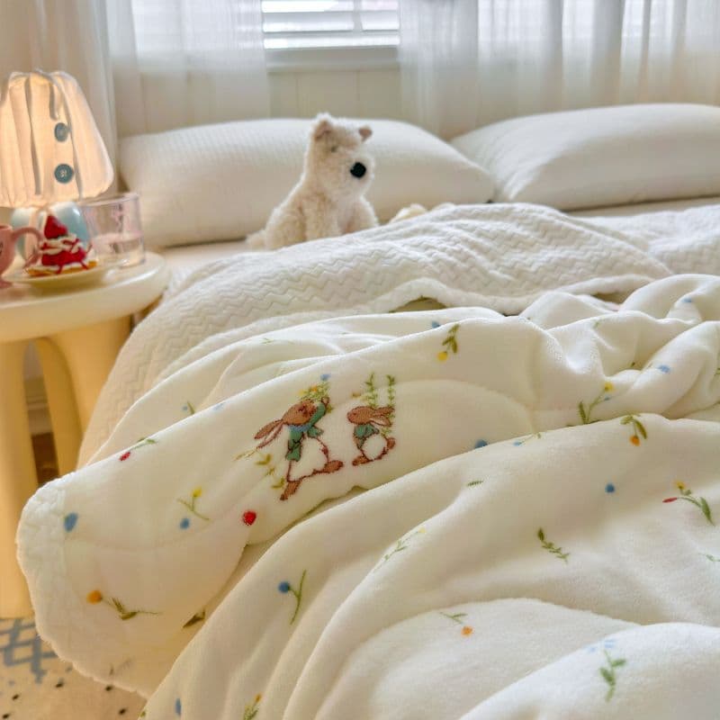 Milk Beibei Velvet Three-Layer Cotton Fleece Blanket, Winter Thick Coverlet, Coral Fleece Blanket for Office Nap and Sofa