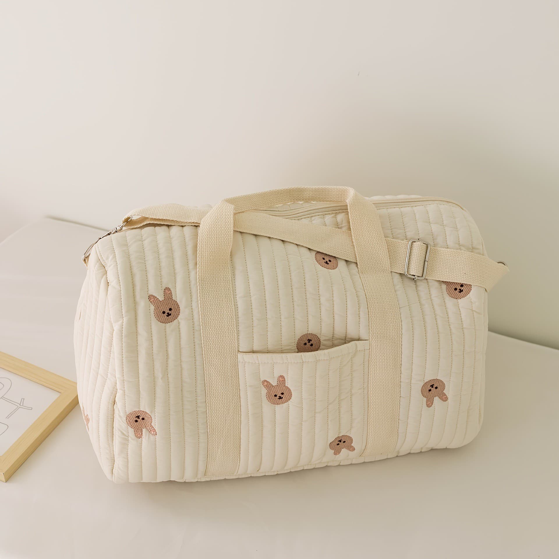 Cross-border Women's Ins Embroidery Travel Bag Large Capacity Duffle Bag Lightweight Storage Bag Handheld Boston Bag Travel Bag
