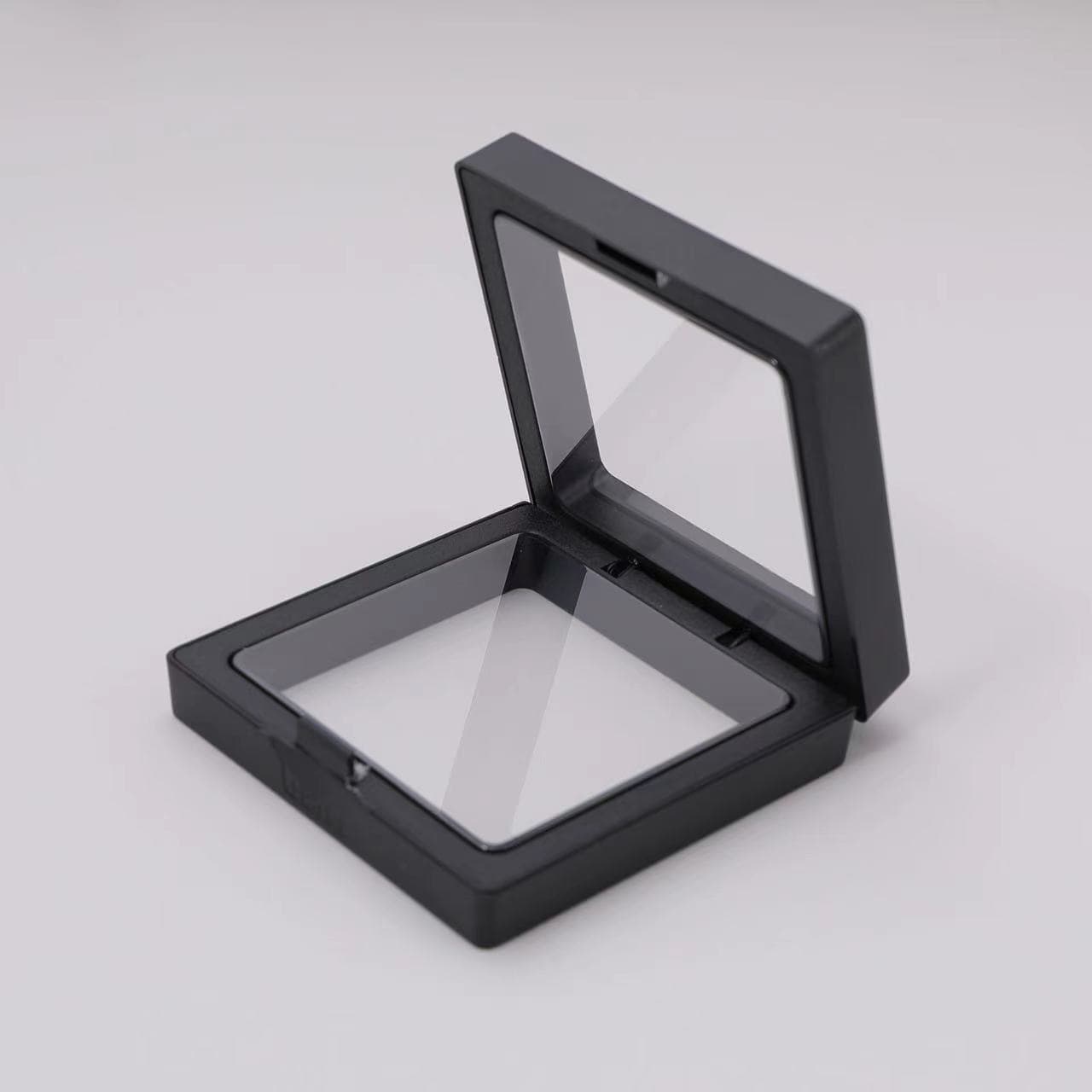 Jewelry floating box paper sleeve, scratch-resistant outer shell packaging, dustproof cardboard design, wholesale transparent elastic bracelet storage.