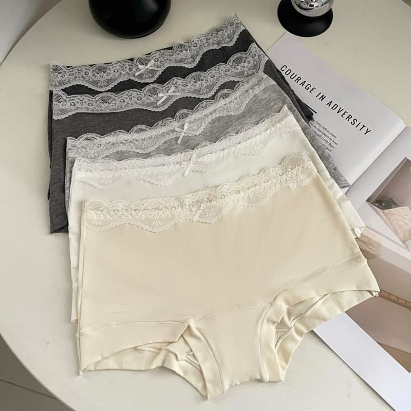 Mid-Waist Quick-Dry Sweat-Wicking Antibacterial Breathable Cotton Lace Minimalist Sports Style Boxer Briefs Breathable Antibacterial
