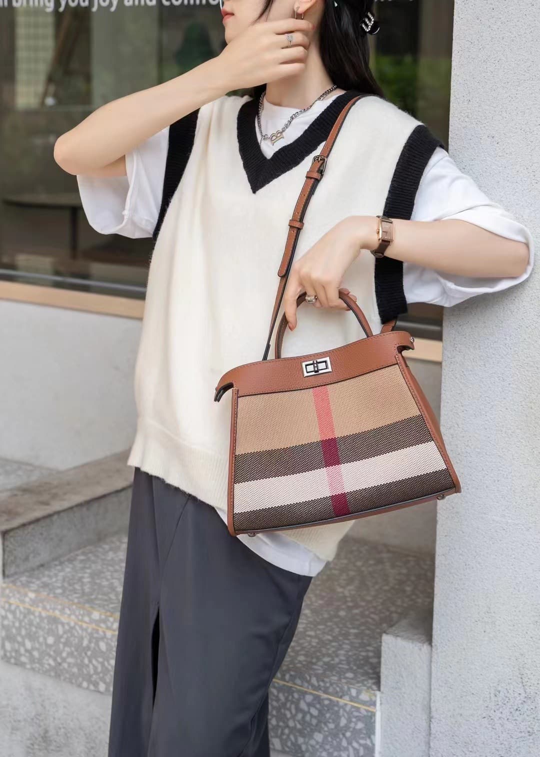 2023 New Style Genuine Leather Canvas Contrast Color Shoulder Handmade Foreign Trade Bag Wholesale 894