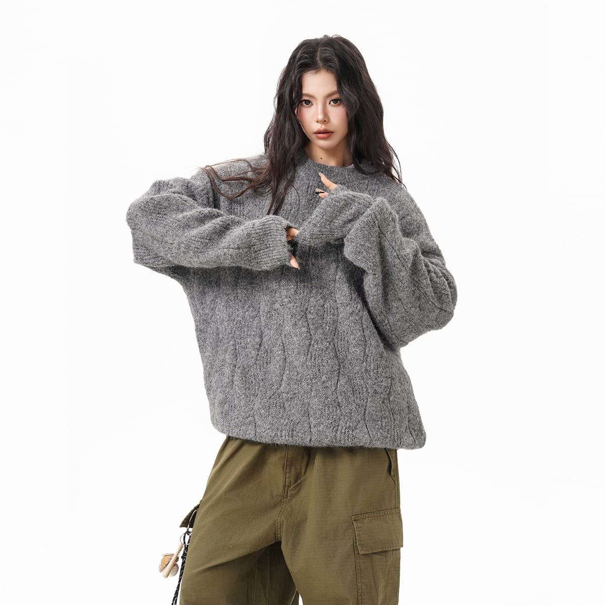 Mohair cable texture round neck sweater for women in autumn and winter, soft and lazy, warm inner layered knitted bottoming shirt, trendy