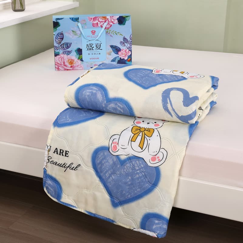 Summer company activities will sell summer quilts with gift boxes, air-conditioning quilts, opening promotional gifts, summer cool quilt core thin quilts