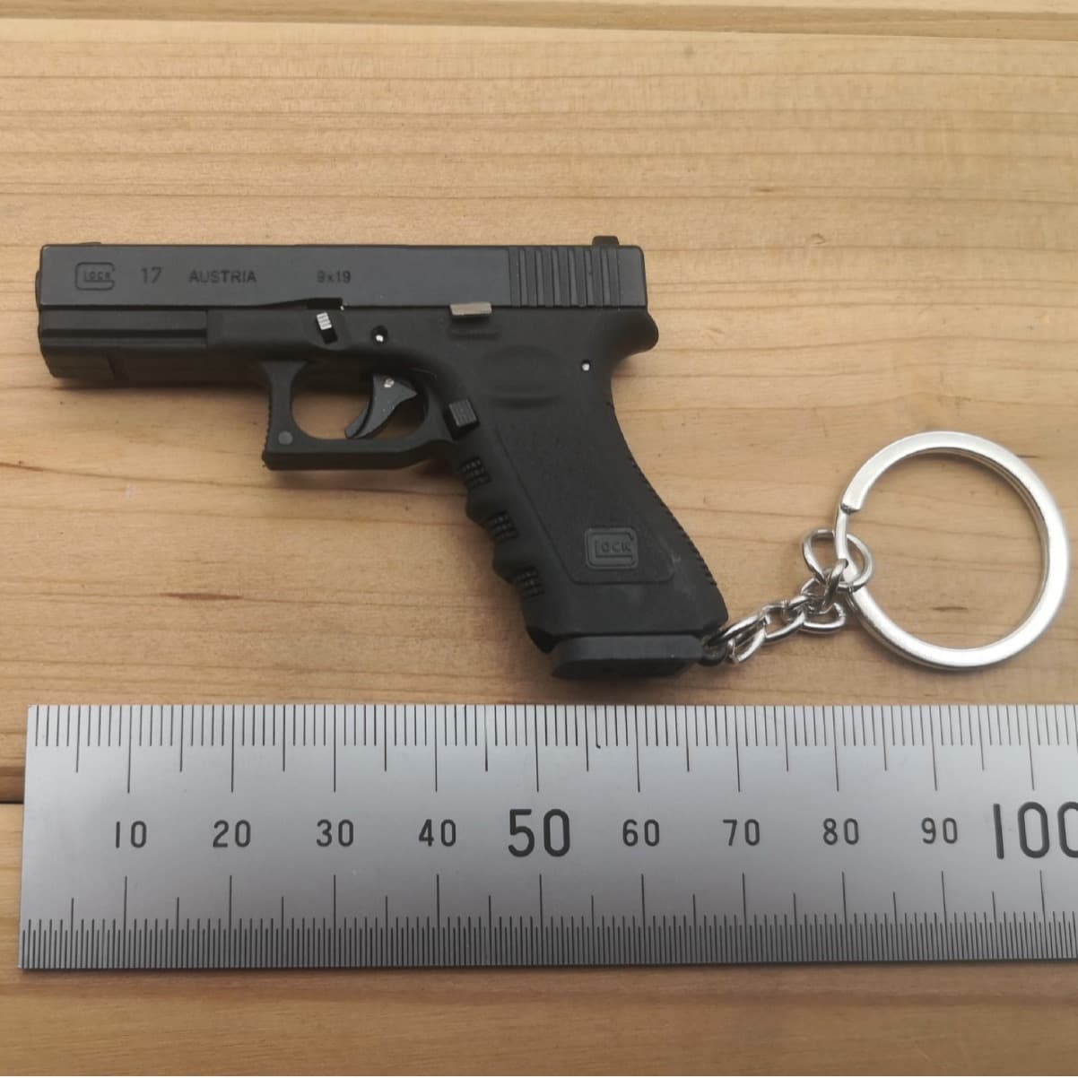 1:3 alloy Imperial Glock Small G17 metal model toy cannot be launched for cross-border foreign trade.