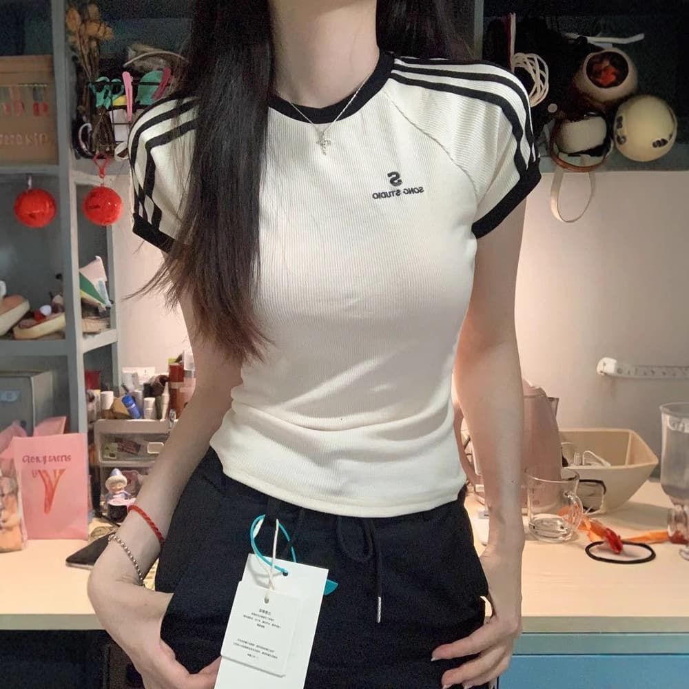 American summer new retro three-stripe design niche right shoulder short-sleeved t-shirt women's white top