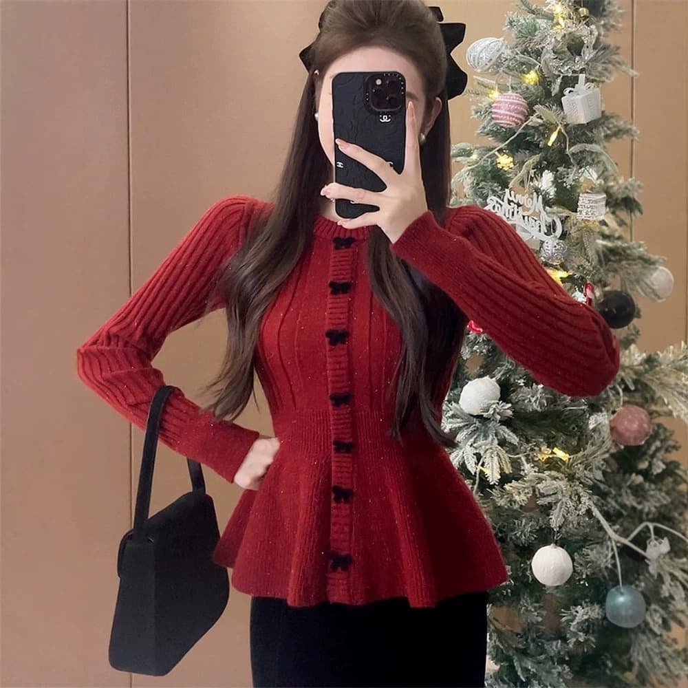 Core-spun yarn washed finish. Chinese New Year red sweater for women, new autumn/winter style, inner layering knit top.
