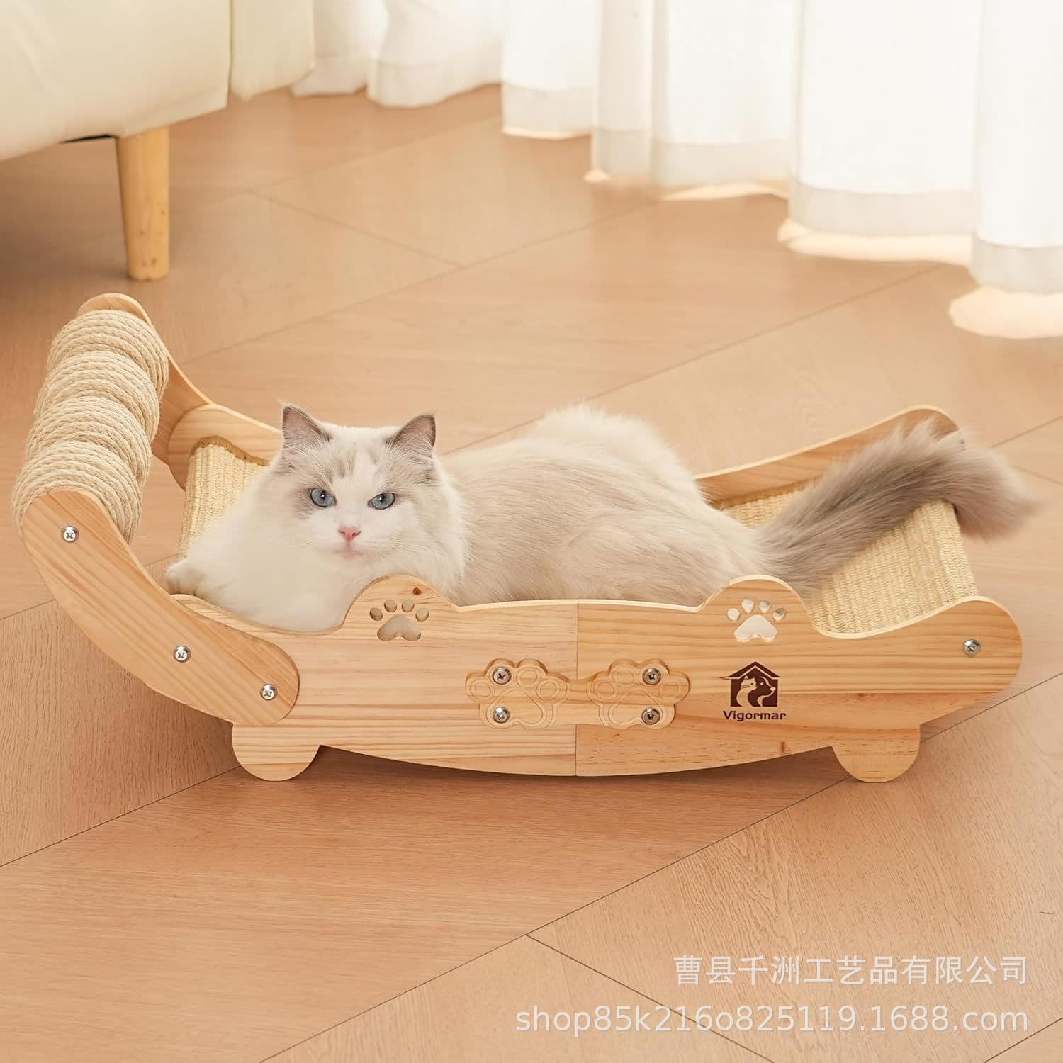Wooden Cat Scratcher with Sisal Cat Scratch Ball, Indoor Cat Scratching Lounge Chair, Pet Self-Entertainment Toy, Cat Nail Grinder