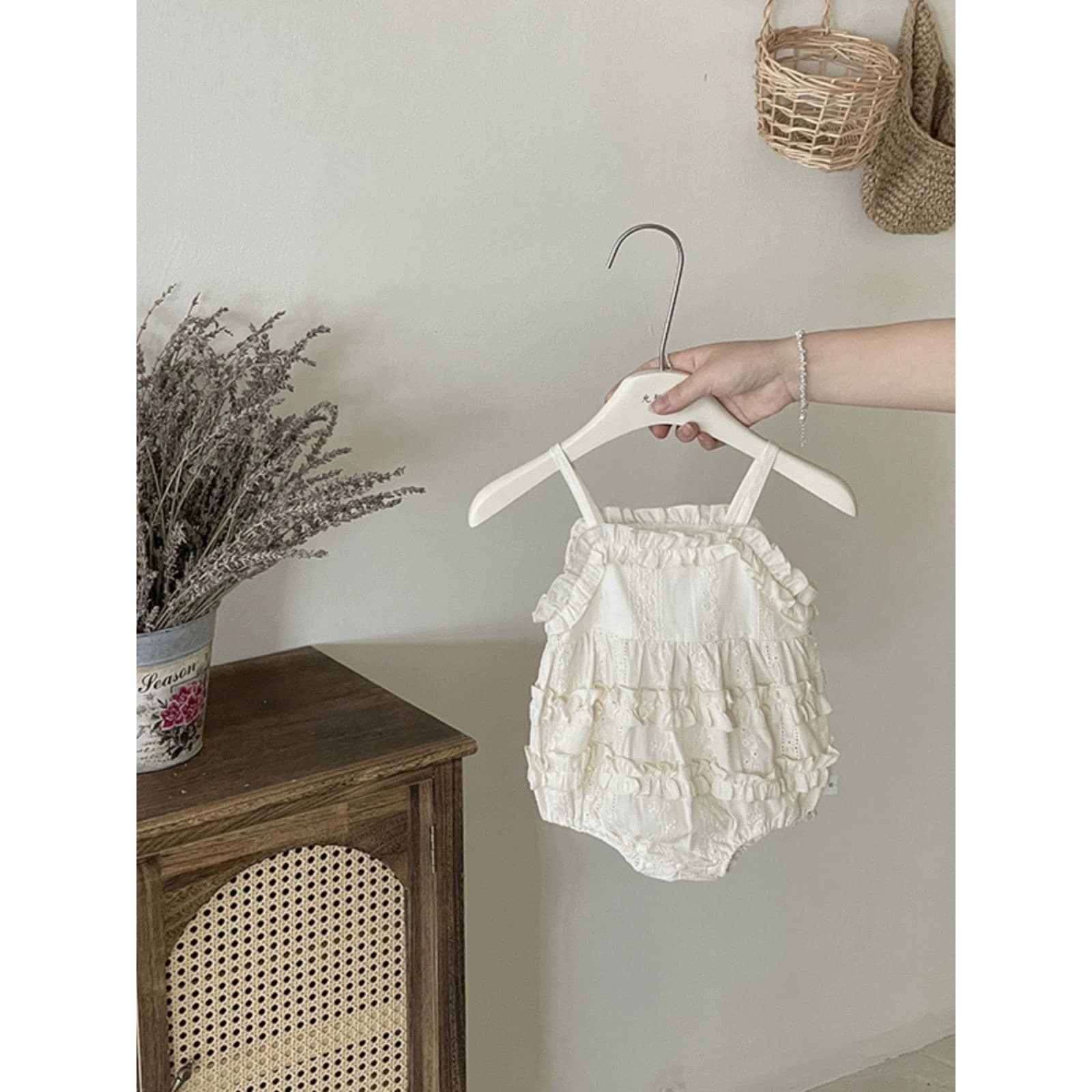2024 baby girl sling jumpsuit, fashionable lace bag, full moon princess harem baby summer clothes