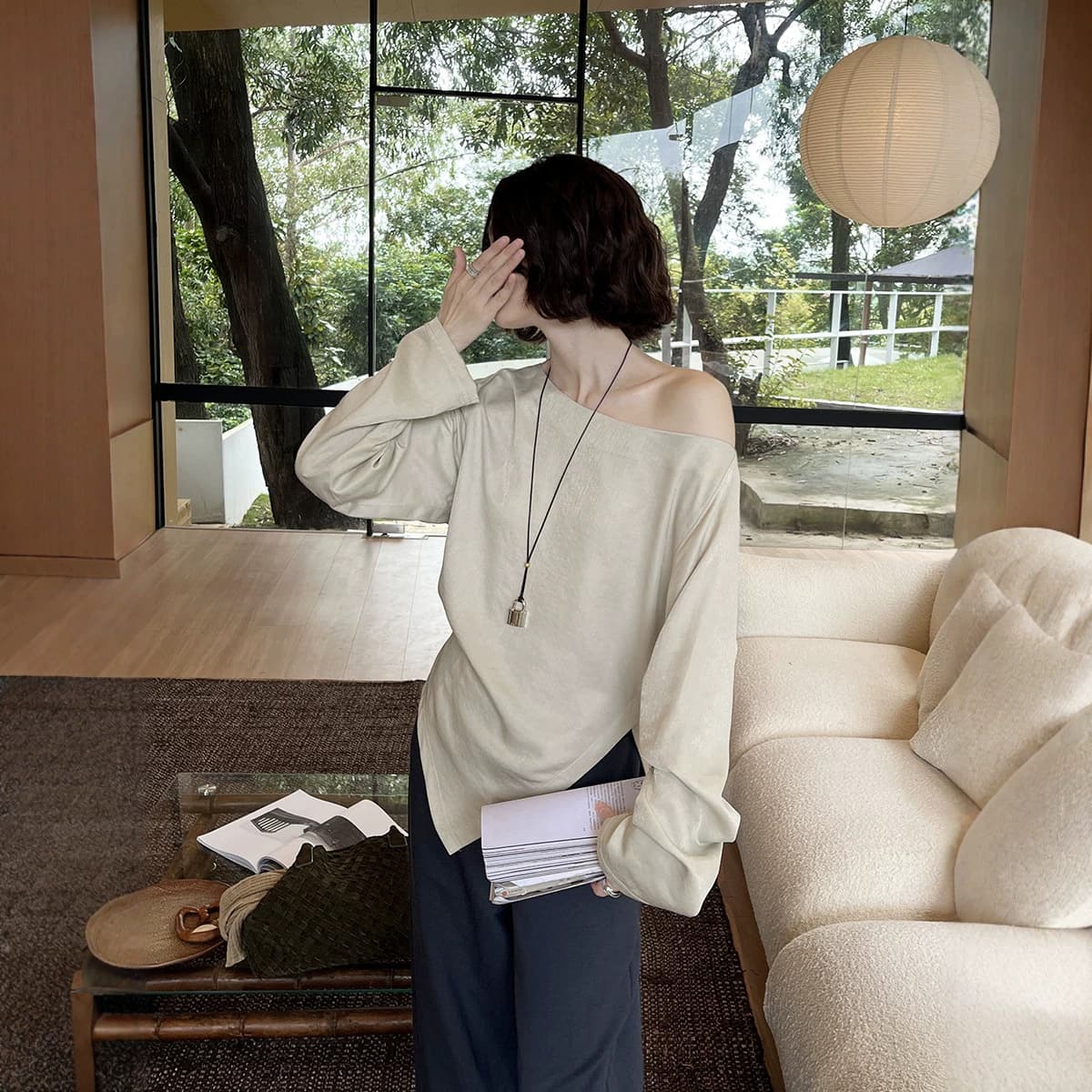 HOO early autumn new French heavy industry draped asymmetrical one-shoulder fashionable commuting all-match shirt CSA7148