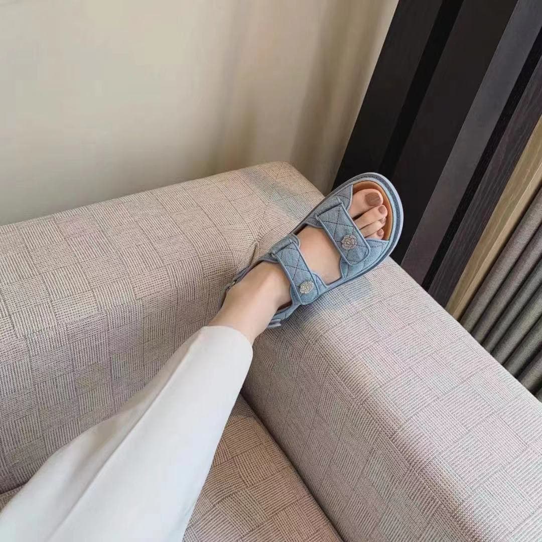 Women's Sandals 2024 Summer New Casual Sports Thick Sole Chanel Style Velcro Denim Beach Sandals Flat