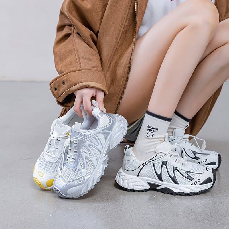 2632 Korean Style Thick-Soled Dad Shoes for Women 2026 Spring Breathable Versatile Casual Running Sneakers Two-Layer Cowhide