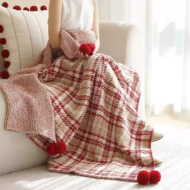 Popular item, supports dropshipping and cross-border shipping. European and American style half-velvet plaid skin-friendly blanket, red autumn/winter Christmas/New Year blanket.