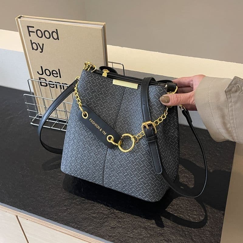 Simple and stylish new women's bucket bag with chain strap, crossbody, handbag, versatile, single shoulder strap, A57