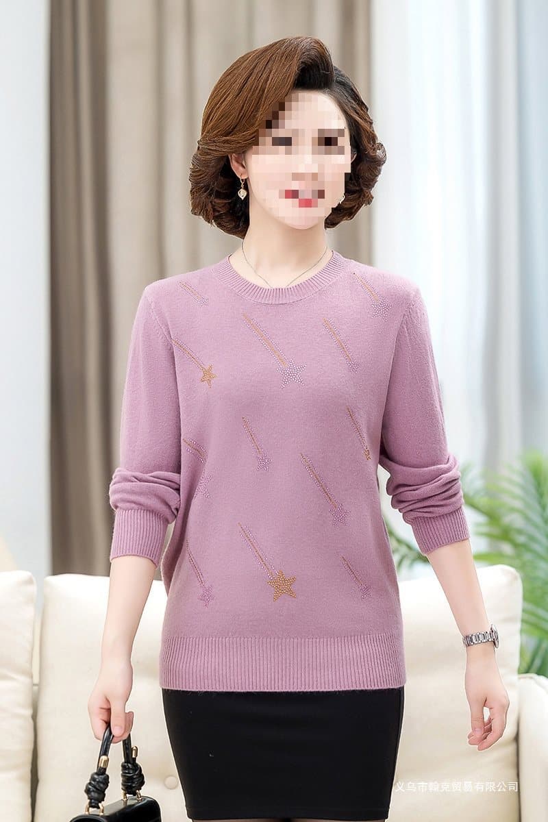 Stylish sweater for 50-year-old mothers, middle-aged and elderly women's spring and autumn style, round neck pullover knitwear, plus size women's clothing
