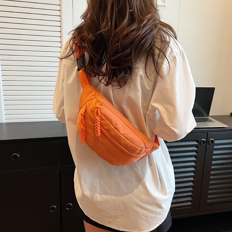 Simple and trendy men's chest bag, Japanese style lightweight shoulder bag, women's casual sports crossbody bag