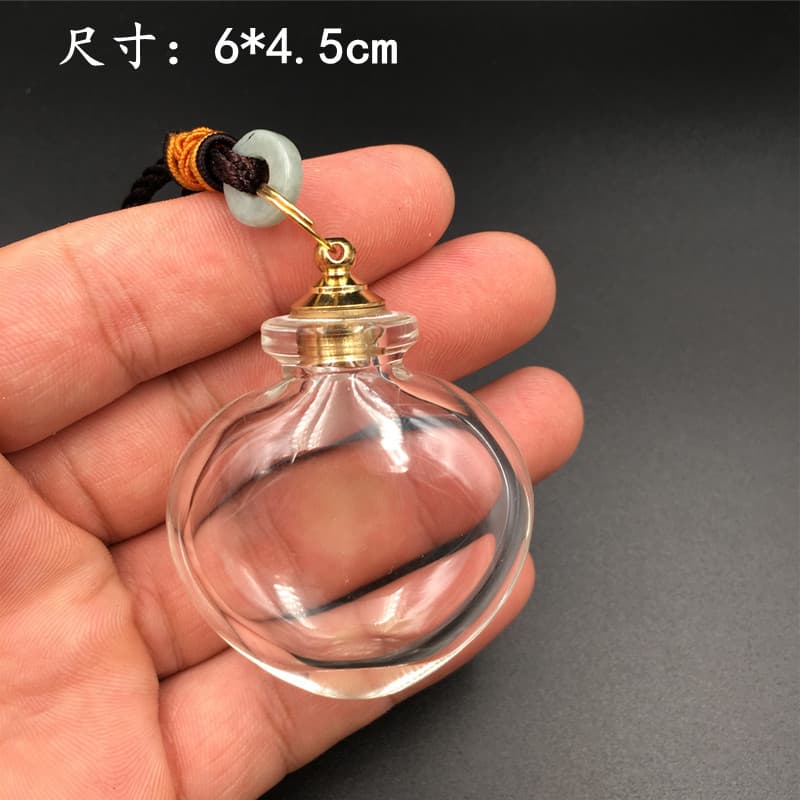 Glass white snuff bottle with interior painting, plain body for practice, used for holding snuff powder, cinnabar, or gold beans.