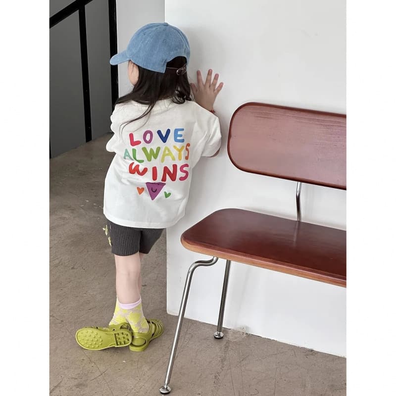 Kids Letter Print Korean Style Short Sleeve Loose T-Shirt Versatile Boys and Girls Top 0031A159