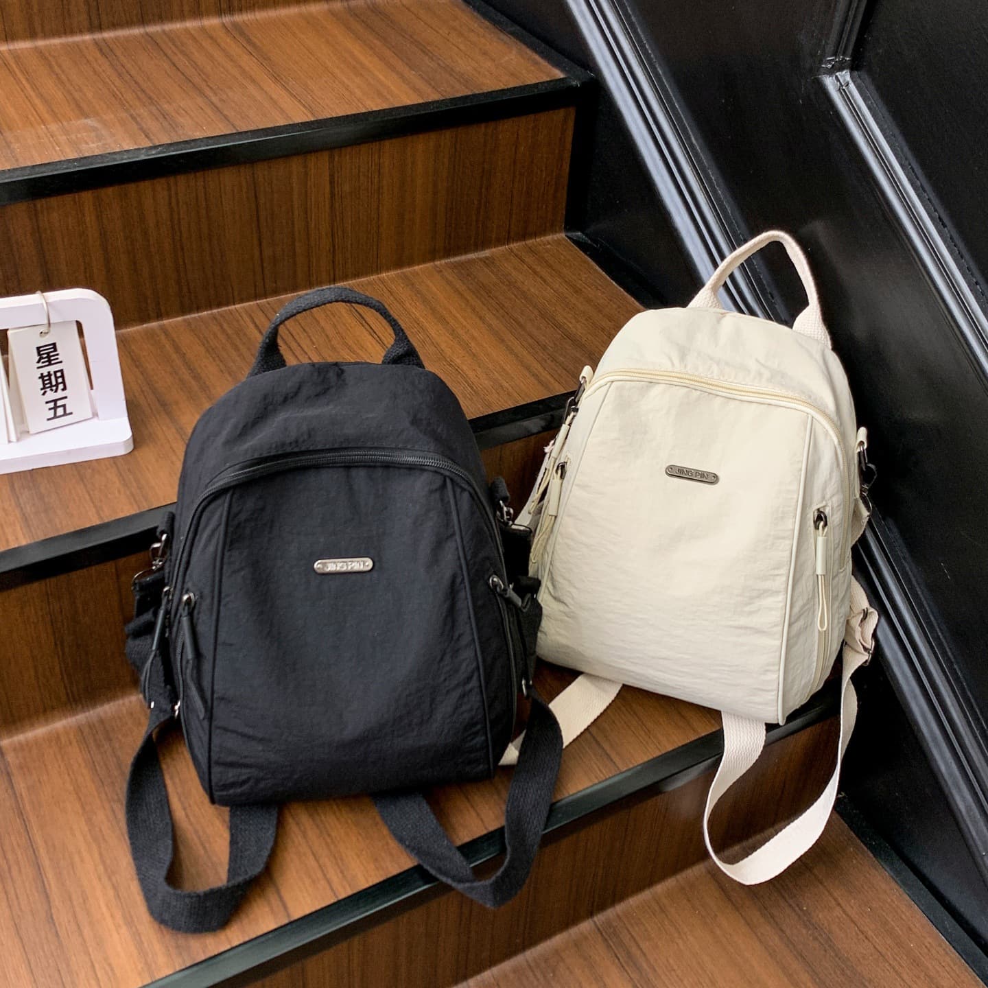 New Large Capacity Commuter Travel Backpack, Fashionable and Versatile Unisex Style for Students
