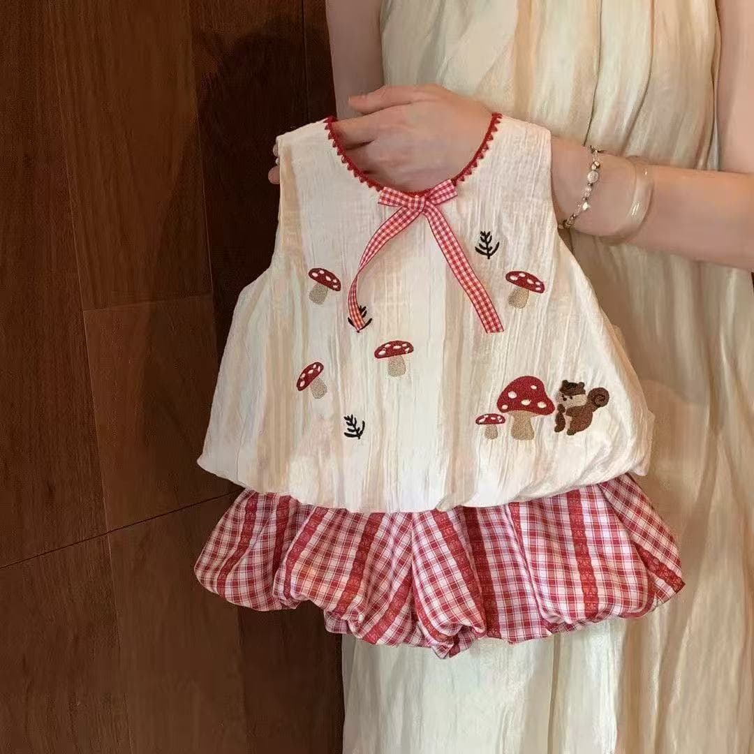 Baby girl summer suit 2026 style new style small and medium-sized children's bud shorts vest top girls two-piece trendy set