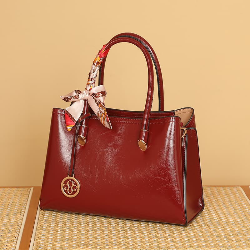 Cross-Border Ladies' Elegant Bags for Mother-In-Law's Birthday Gift, Oil Wax Leather Simple and Elegant Red Handbag